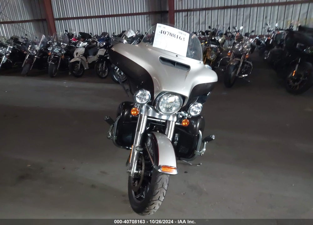 2018 HARLEY-DAVIDSON FLHTK ULTRA LIMITED VIN: 1HD1KED17JB642962