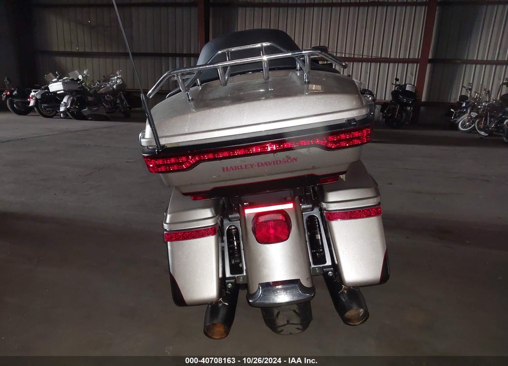 2018 HARLEY-DAVIDSON FLHTK ULTRA LIMITED VIN: 1HD1KED17JB642962