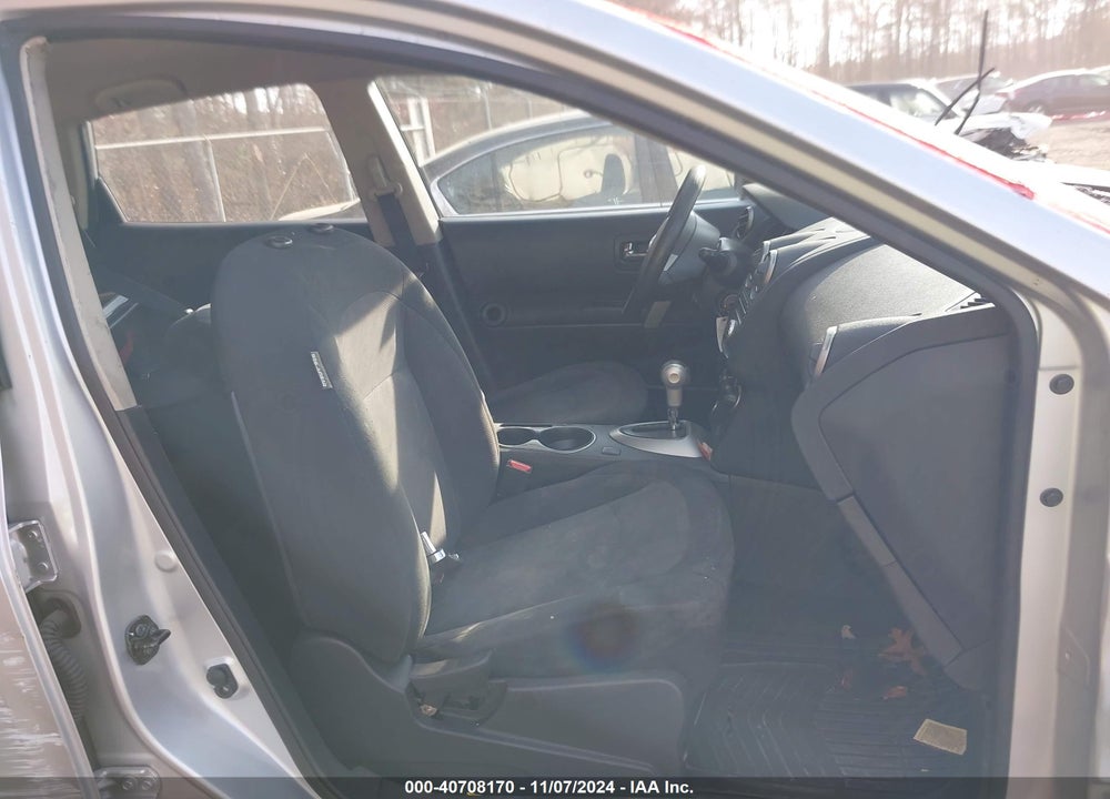 2013 NISSAN ROGUE S VIN: JN8AS5MV6DW644305