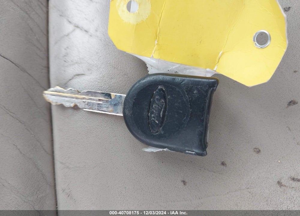 2009 FORD FOCUS SEL VIN: 1FAHP37N79W197525