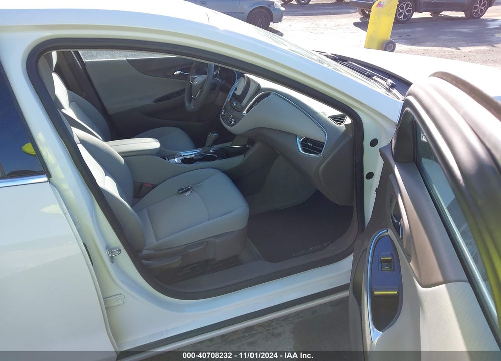 2019 CHEVROLET MALIBU LT VIN: 1G1ZD5ST1KF202998