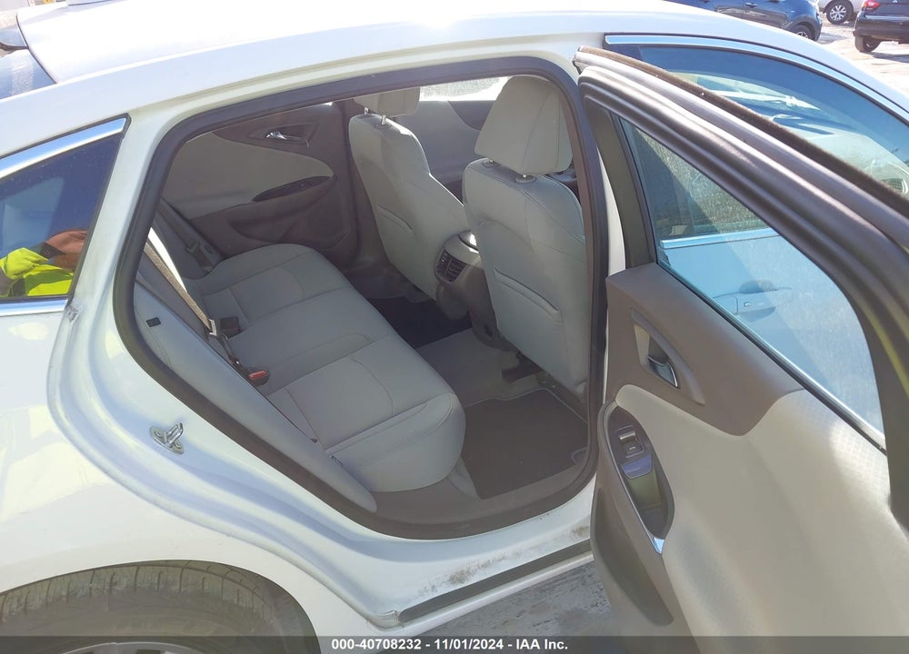 2019 CHEVROLET MALIBU LT VIN: 1G1ZD5ST1KF202998
