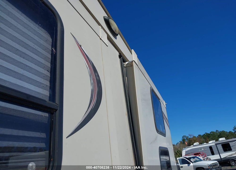 2014 FOREST RIVER OTHER VIN: 4X4FSRM22E3008198