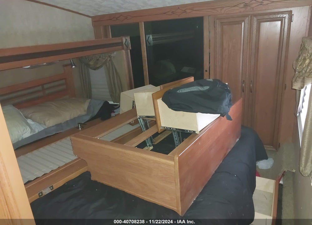 2014 FOREST RIVER OTHER VIN: 4X4FSRM22E3008198