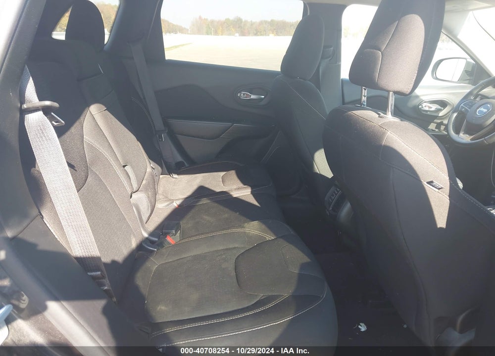 2016 JEEP CHEROKEE LATITUDE VIN: 1C4PJMCB0GW164243