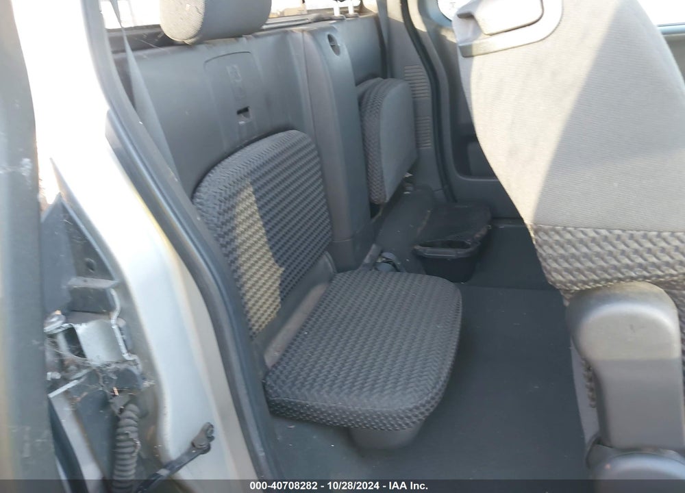 2008 NISSAN FRONTIER SE VIN: 1N6AD06U68C438550