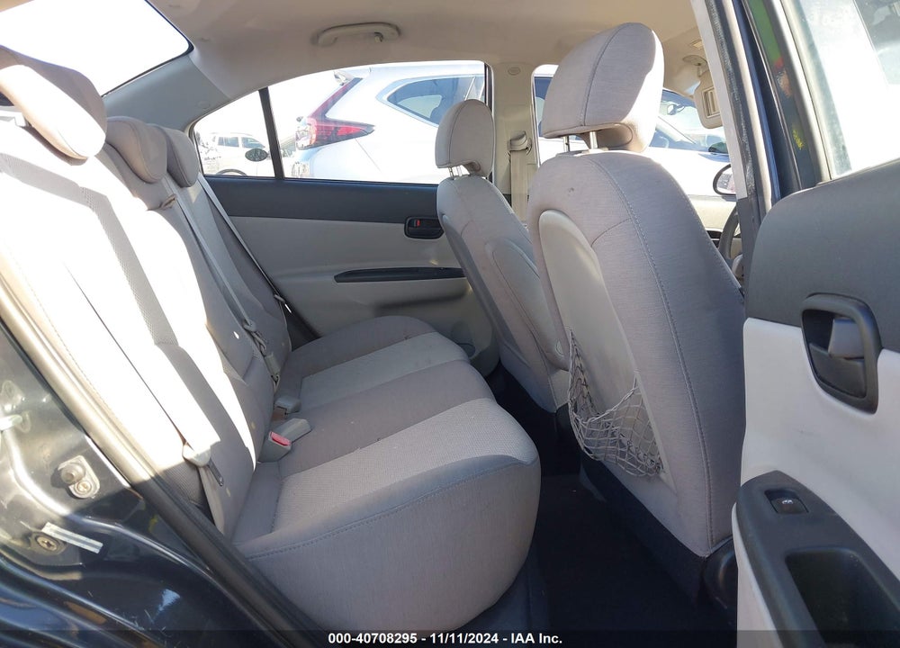 2009 HYUNDAI ACCENT GLS VIN: KMHCN46C89U325780
