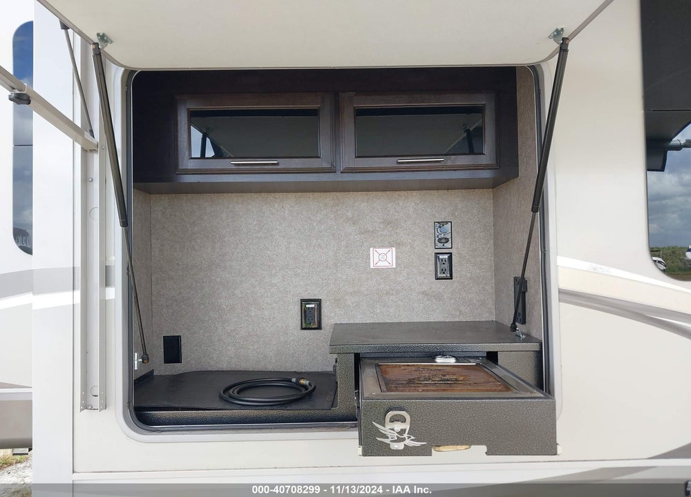 2019 JAYCO EAGLE TRAVEL TRAILER VIN: 1UJBJ0BU4K1EE0160
