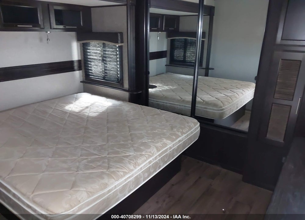 2019 JAYCO EAGLE TRAVEL TRAILER VIN: 1UJBJ0BU4K1EE0160