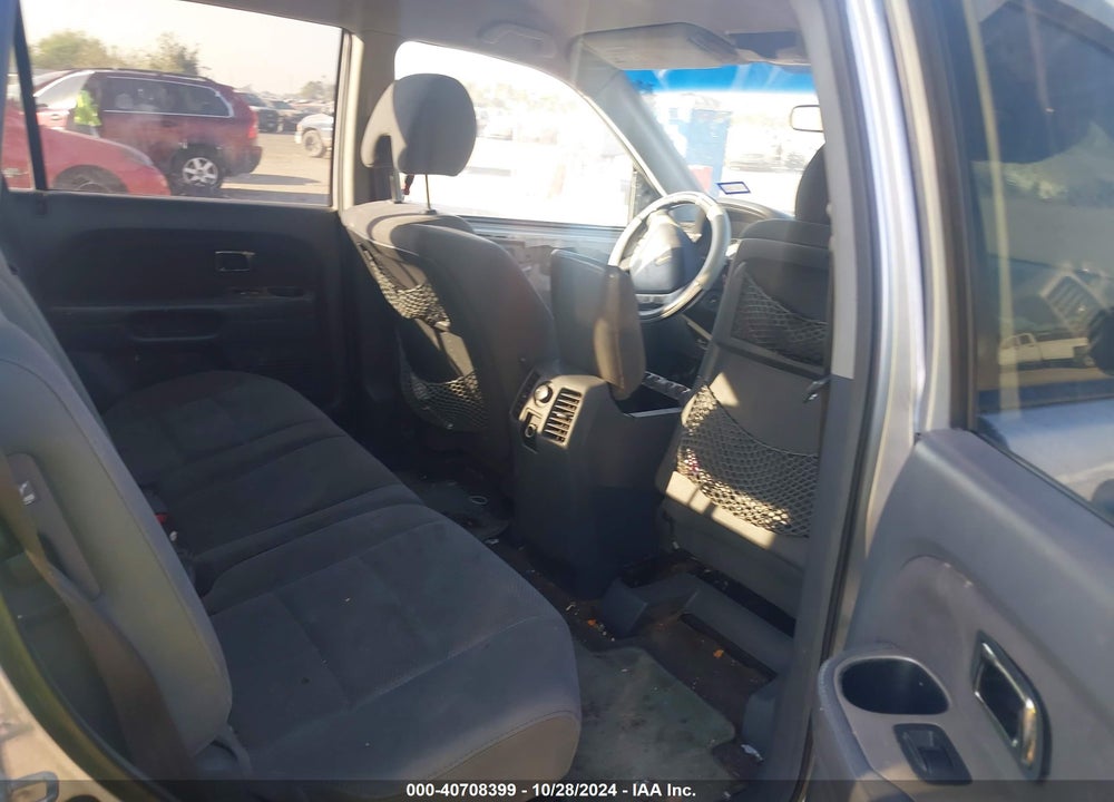 2007 HONDA PILOT EX VIN: 5FNYF28457B003640