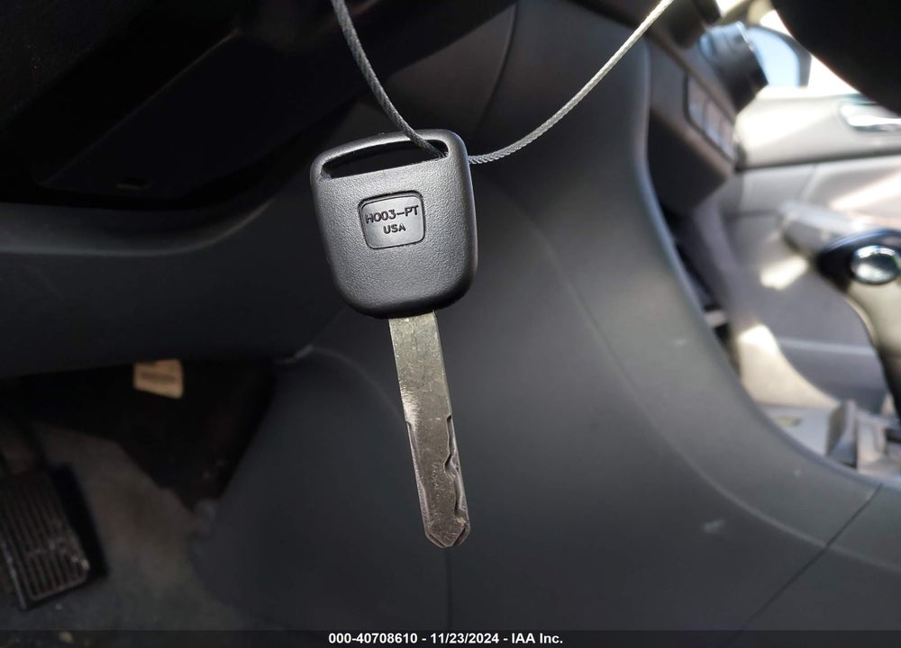 2004 HONDA ACCORD 3.0 EX VIN: 1HGCM66524A095928