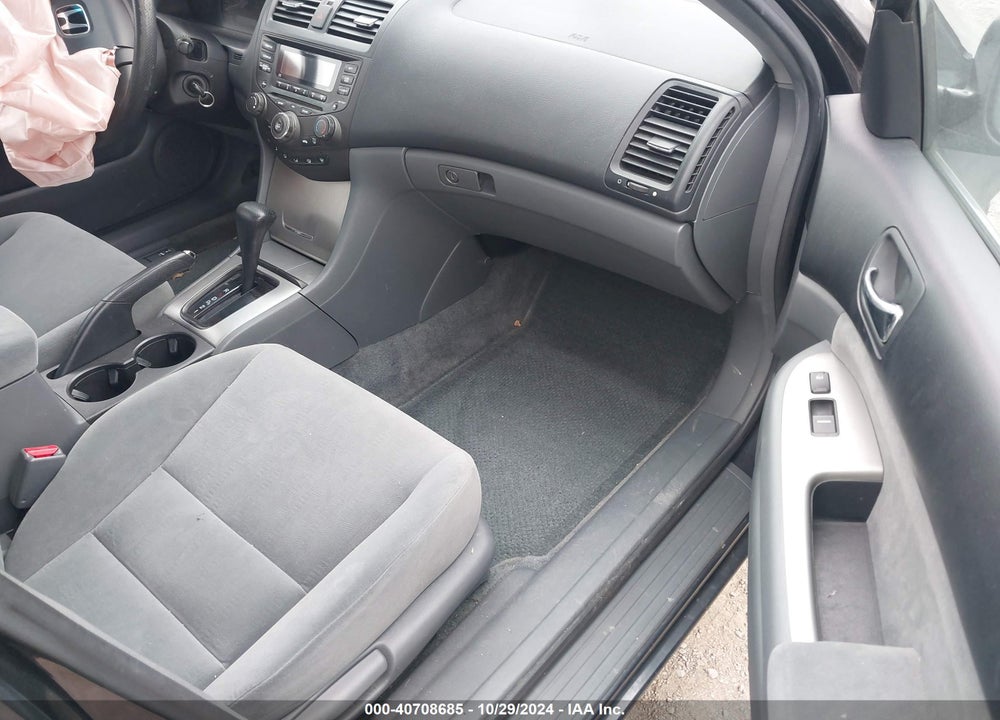 2004 HONDA ACCORD 2.4 EX VIN: 1HGCM56624A128199