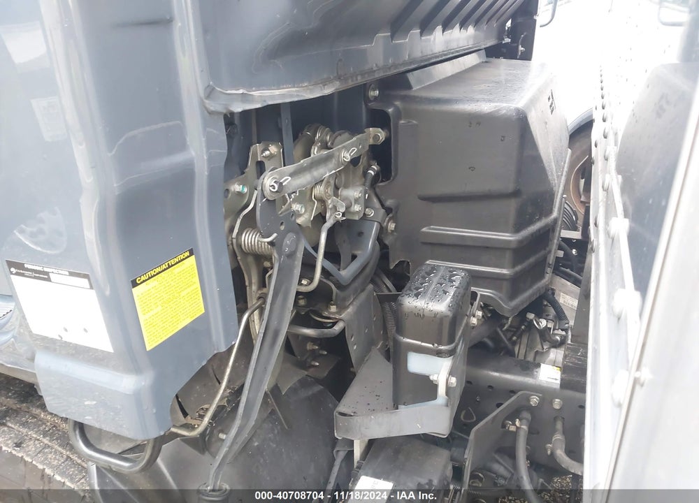 2022 ISUZU NRR VIN: JALE5W165N7303608