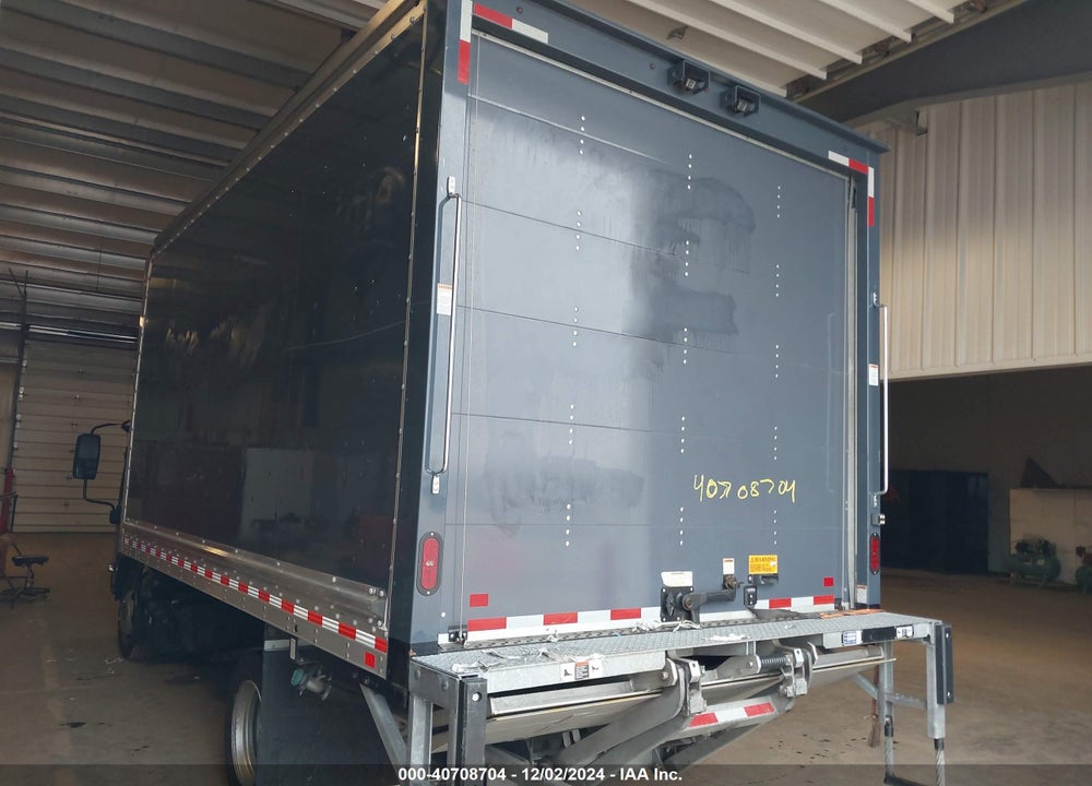 2022 ISUZU NRR VIN: JALE5W165N7303608
