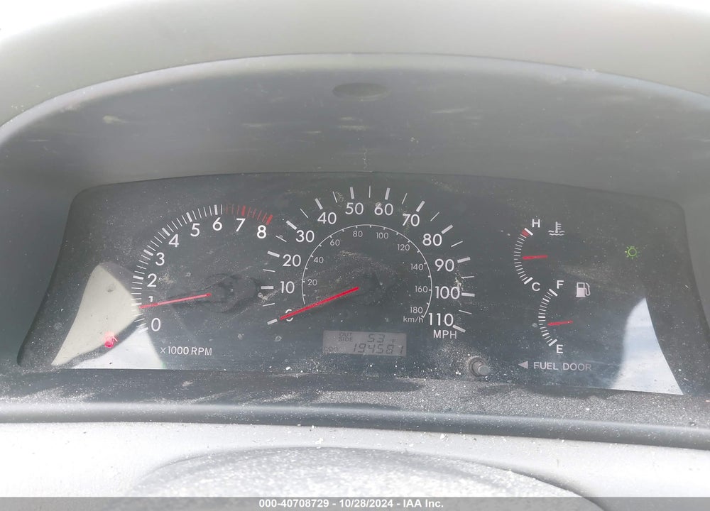 2005 TOYOTA COROLLA LE VIN: 2T1BR32E95C361748