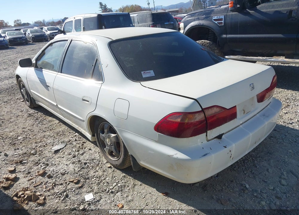 2000 HONDA ACCORD 2.3 EX VIN: 1HGCG5669YA052798