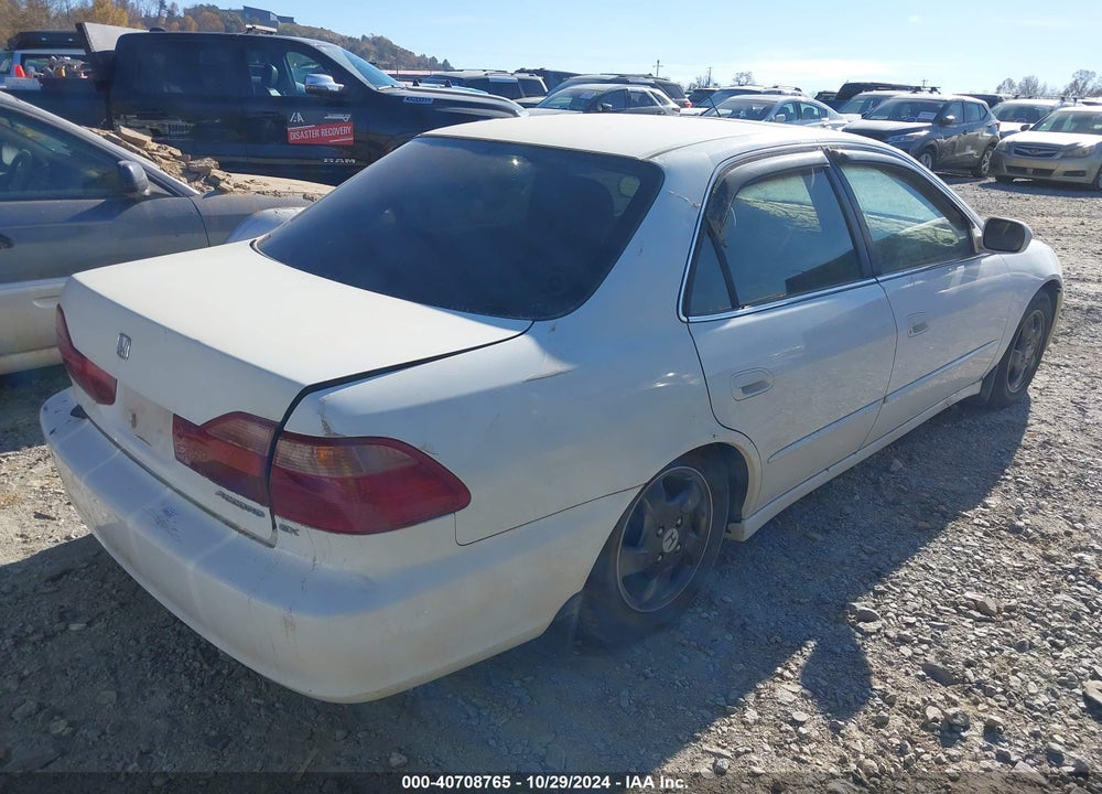 2000 HONDA ACCORD 2.3 EX VIN: 1HGCG5669YA052798
