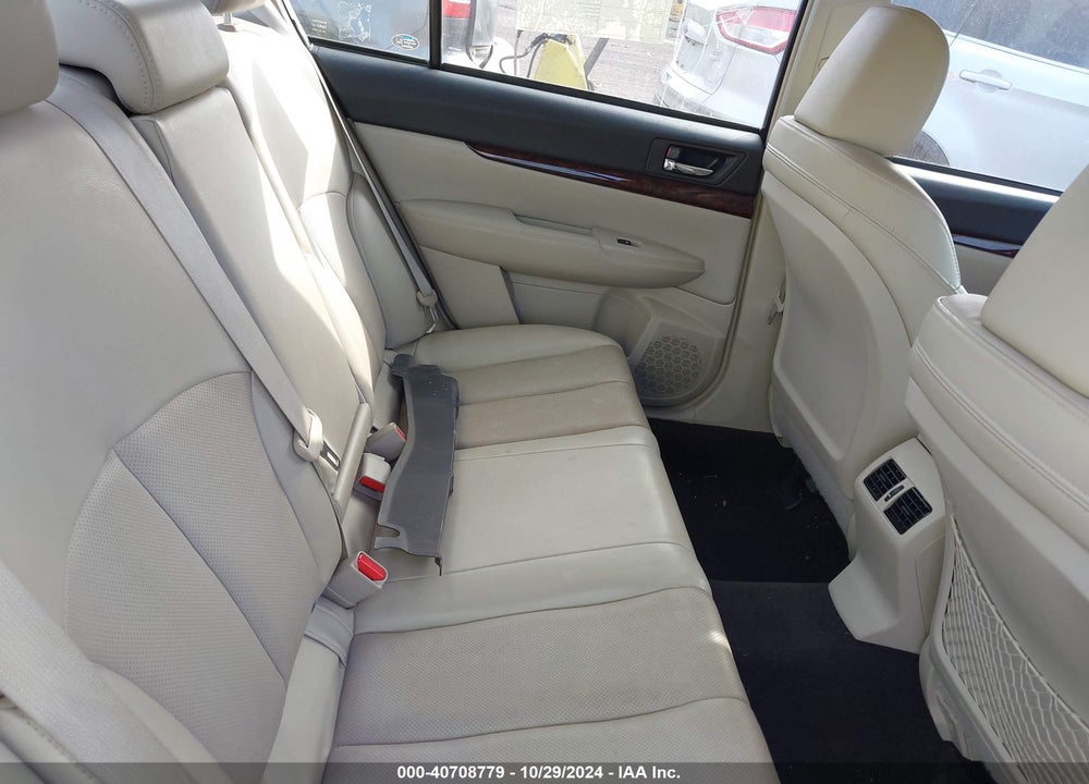 2014 SUBARU LEGACY 2.5I LIMITED VIN: 4S3BMBL66E3036211