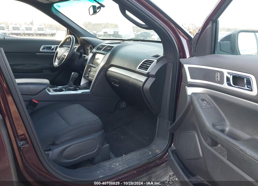 2011 FORD EXPLORER XLT VIN: 1FMHK7D81BGA42477