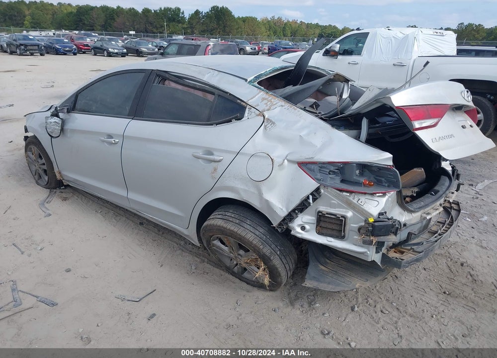 2018 HYUNDAI ELANTRA SEL VIN: 5NPD84LF0JH305827