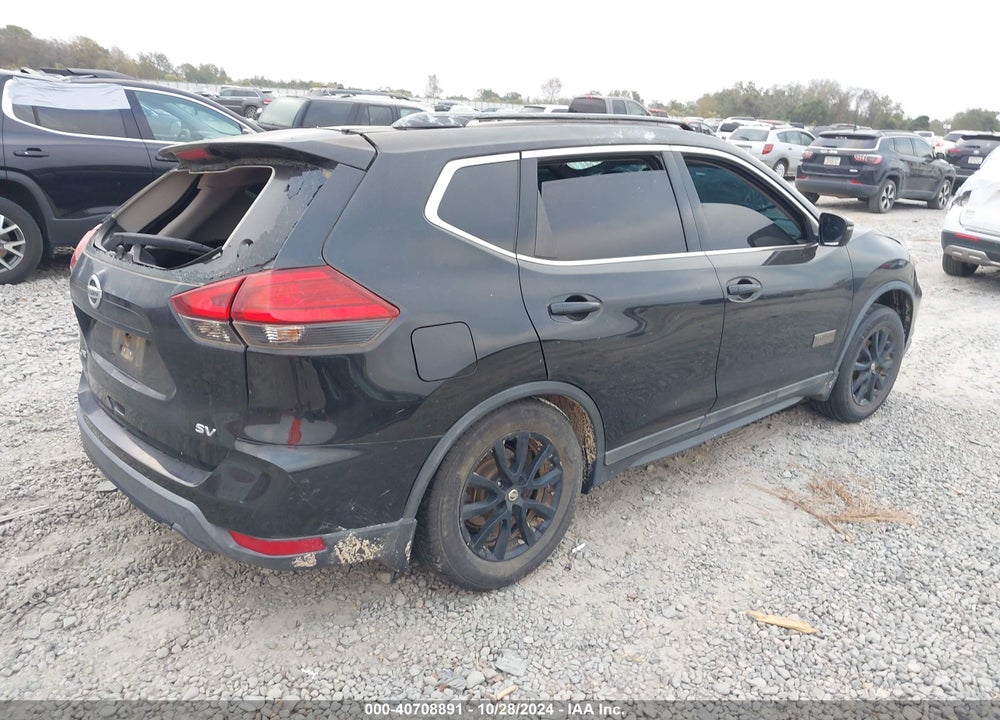 2017 NISSAN ROGUE SV VIN: 5N1AT2MT3HC758075