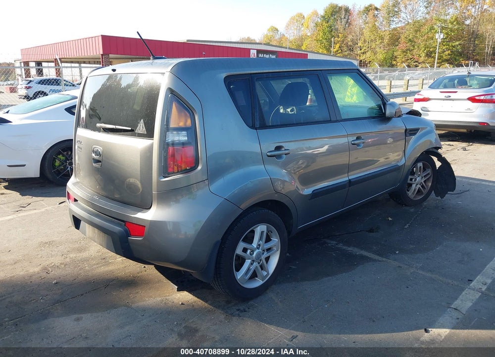 2011 KIA SOUL VIN: KNDJT2A26B7318240