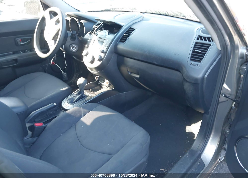 2011 KIA SOUL VIN: KNDJT2A26B7318240