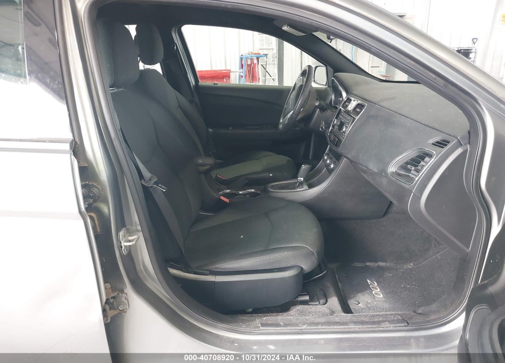 2012 CHRYSLER 200 TOURING VIN: 1C3CCBBB9CN119112