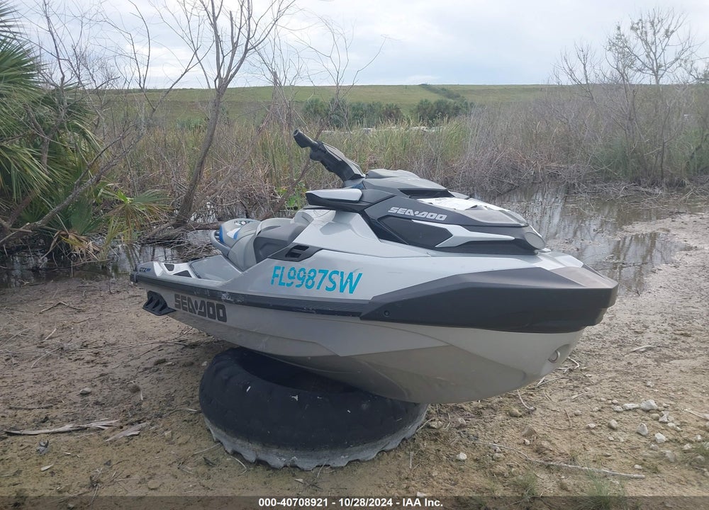 2021 SEA DOO OTHER VIN: YDV34426L021
