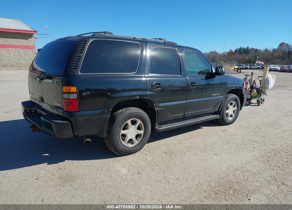 2005 GMC YUKON DENALI VIN: 1GKEK63U65J185680