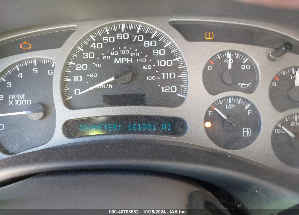 2005 GMC YUKON DENALI VIN: 1GKEK63U65J185680
