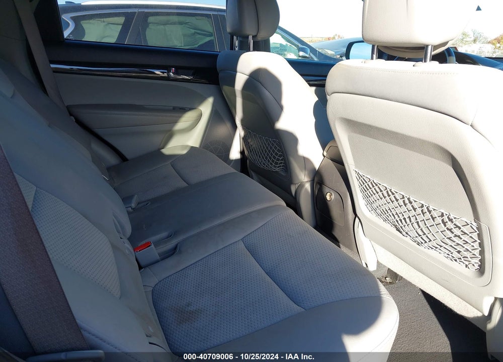 2011 KIA SORENTO LX VIN: 5XYKT3A1XBG146282
