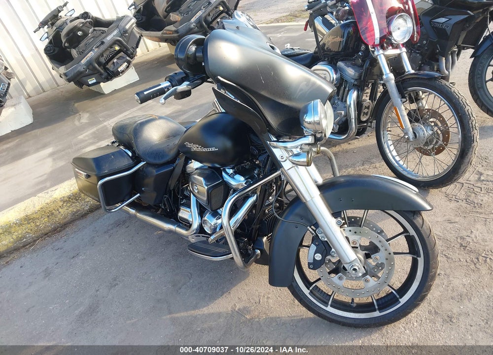 2020 HARLEY-DAVIDSON FLHX VIN: 1HD1KBC1XLB650587