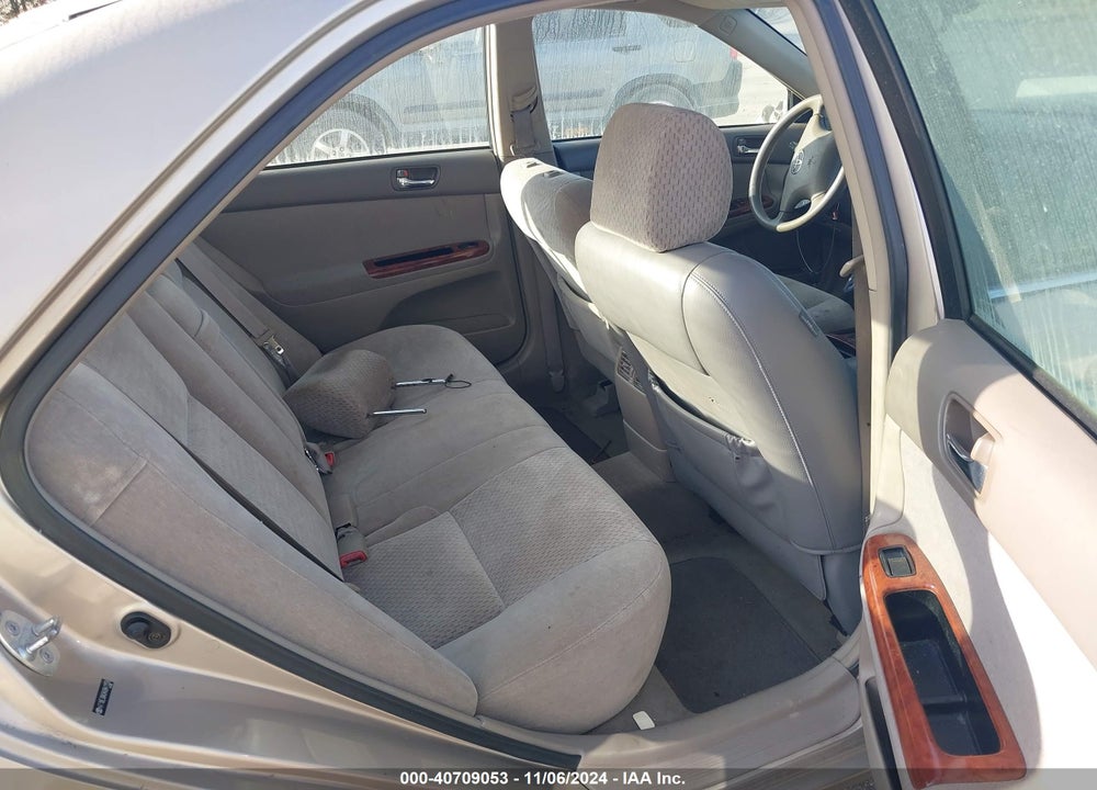 2004 TOYOTA CAMRY XLE VIN: 4T1BE30K04U841159