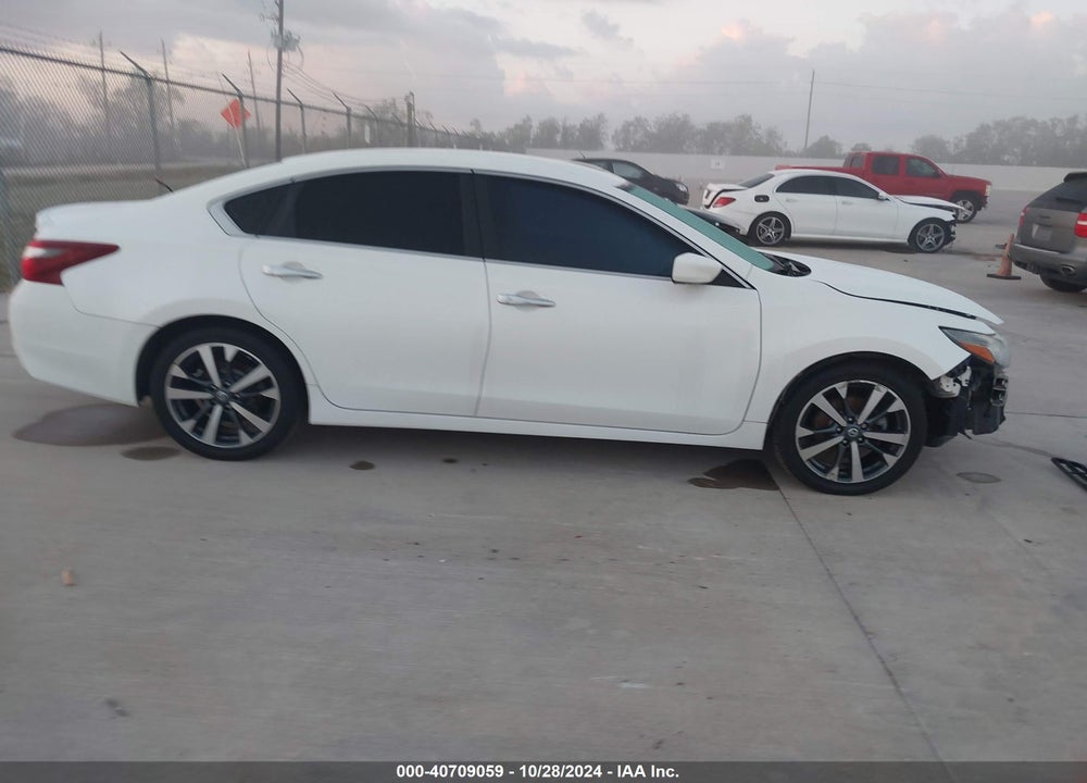 2017 NISSAN ALTIMA 2.5 SR VIN: 1N4AL3APXHC489709