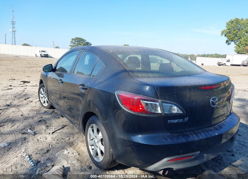 2011 MAZDA 3 I TOURING VIN: JM1BL1VF5B1401463