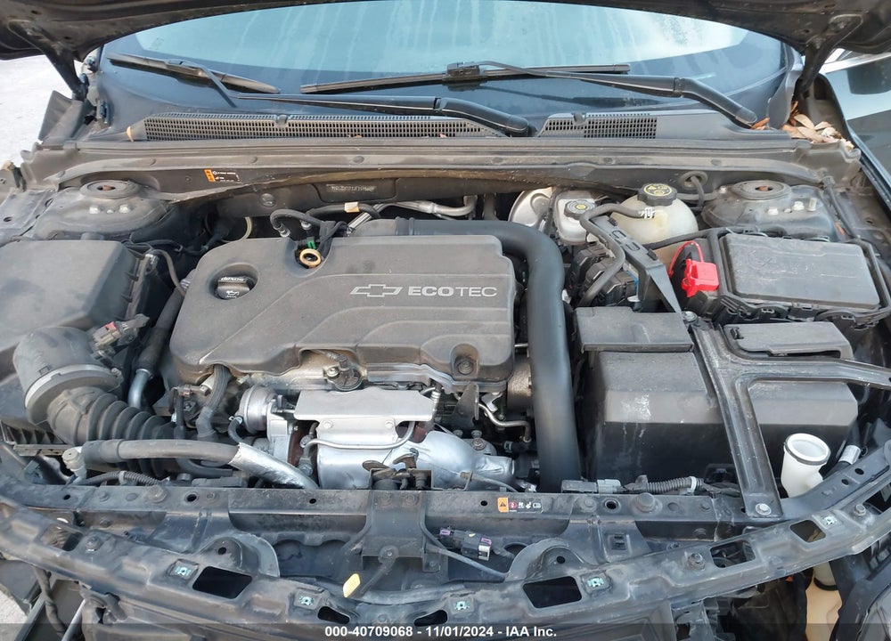 2018 CHEVROLET MALIBU VIN: IG1ZD5ST1JF159360