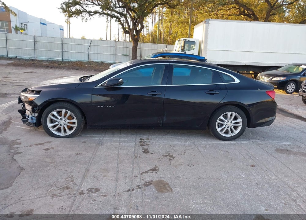 2018 CHEVROLET MALIBU VIN: IG1ZD5ST1JF159360