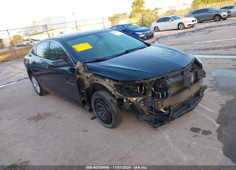 2018 CHEVROLET MALIBU VIN: IG1ZD5ST1JF159360