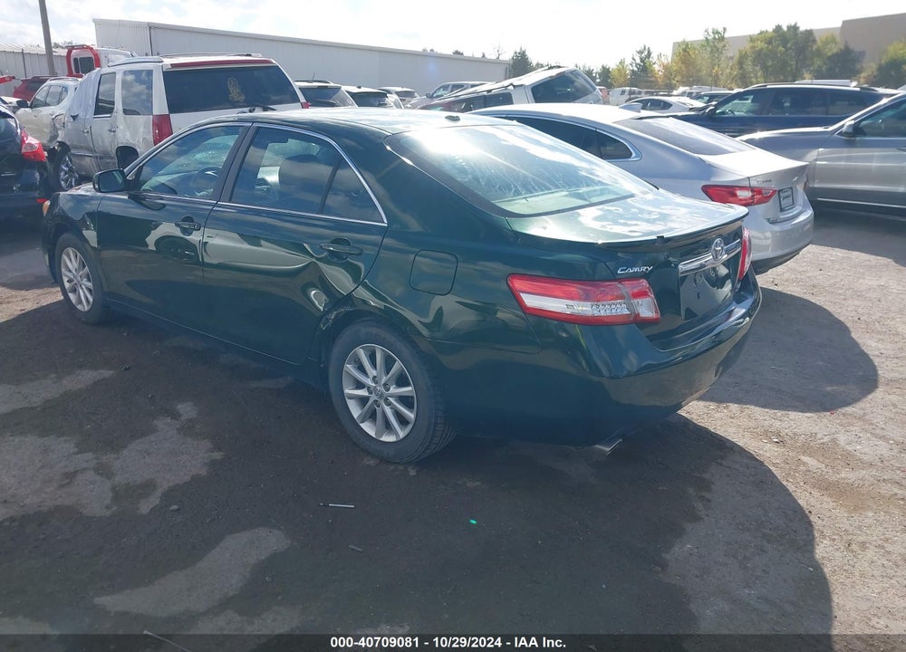 2011 TOYOTA CAMRY XLE V6 VIN: 4T1BK3EK7BU619071