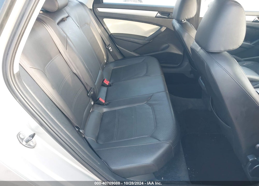 2013 VOLKSWAGEN PASSAT 2.5L SE VIN: 1VWBP7A37DC093848