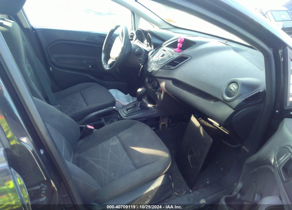 2015 FORD FIESTA VIN: 3FADP4AJ0FM132666