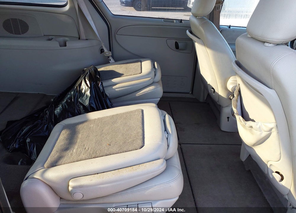 2005 CHRYSLER TOWN & COUNTRY TOURING VIN: 2C4GP54L85R383498