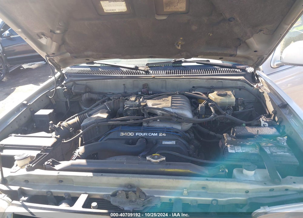 2002 TOYOTA 4RUNNER SR5 V6 VIN: JT3GN86R220255471