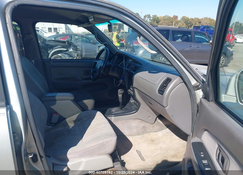 2002 TOYOTA 4RUNNER SR5 V6 VIN: JT3GN86R220255471