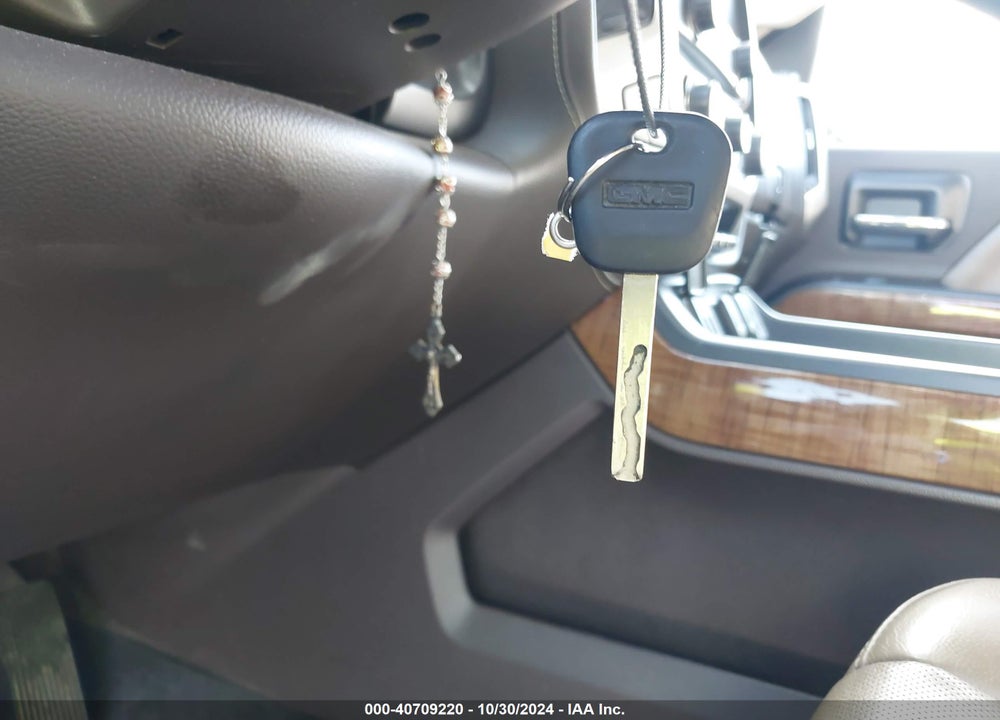 2016 GMC SIERRA 1500 SLT VIN: 3GTU2NEC1GG308392