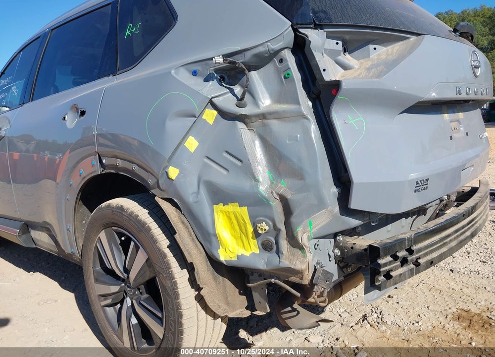 2022 NISSAN ROGUE PLATINUM FWD VIN: JN8BT3DC3NW121376