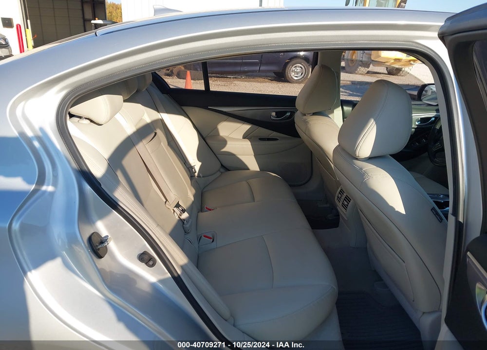 2015 INFINITI Q50 VIN: JN1BV7AP2FM354055