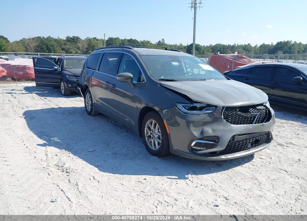 2022 CHRYSLER PACIFICA TOURING L VIN: 2C4RC1BG7NR113682