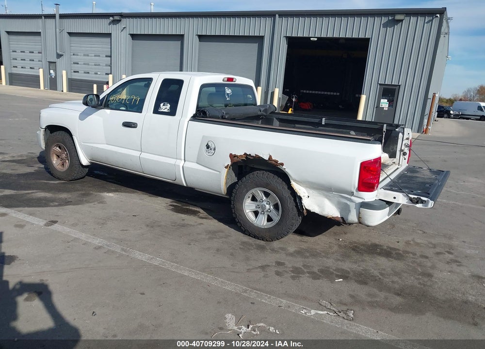 2008 DODGE DAKOTA SXT VIN: 1D7HE32K38S613353